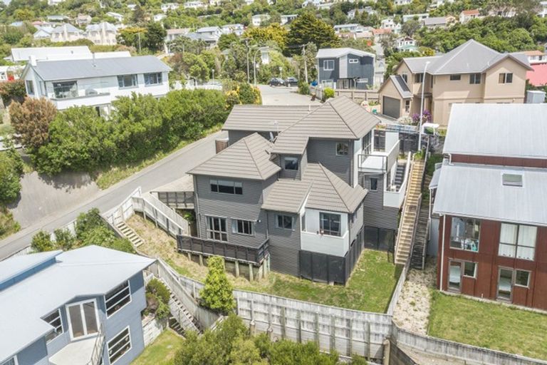 Photo of property in 47 Hawtrey Terrace, Churton Park, Wellington, 6037