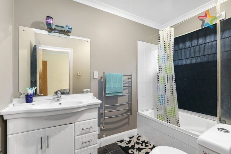 Photo of property in 10 Isabel Grove, Wainuiomata, Lower Hutt, 5014