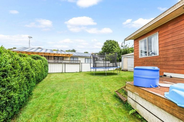 Photo of property in 4 Caulfield Place, Nawton, Hamilton, 3200