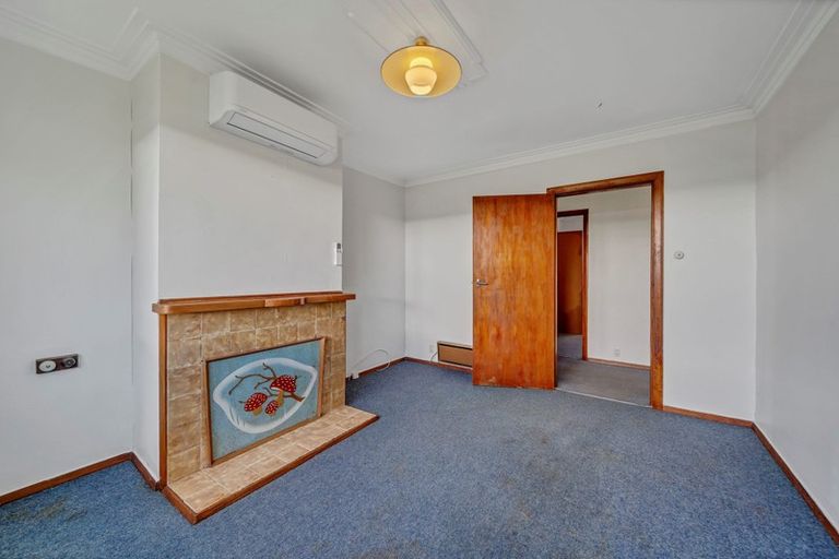 Photo of property in 12 Clifford Street, Hawera, 4610