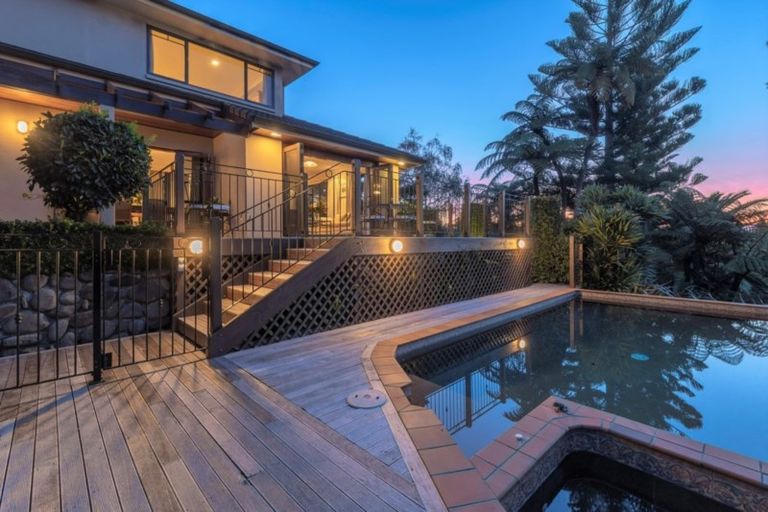 Photo of property in 32 Wallace Road, Hobsonville, Auckland, 0616