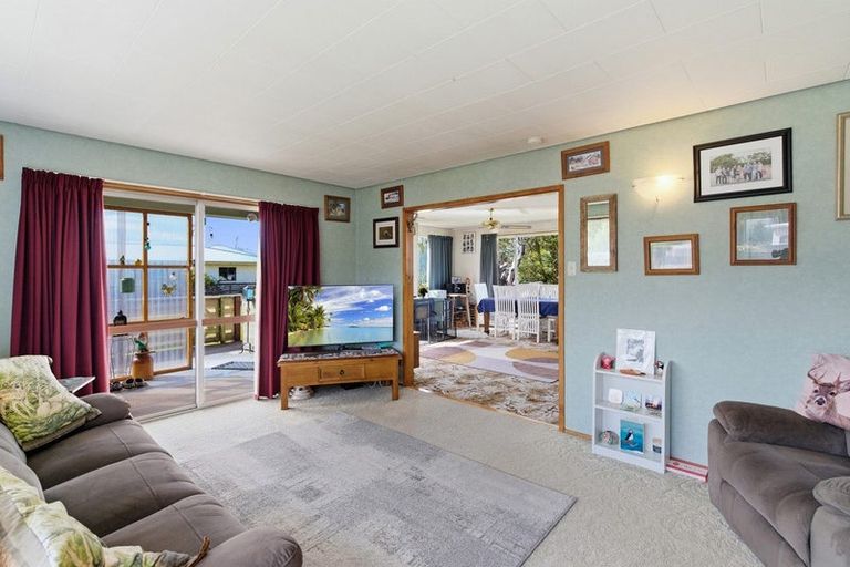 Photo of property in 28 Newcastle Street, Riversdale, 9776