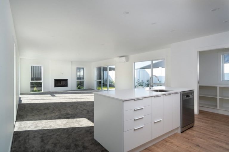 Photo of property in 8 Marabou Crescent, Nukuhau, Taupo, 3330