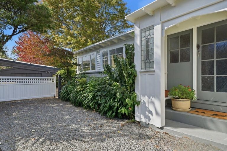 Photo of property in 12 Cashmere Road, Cashmere, Christchurch, 8022