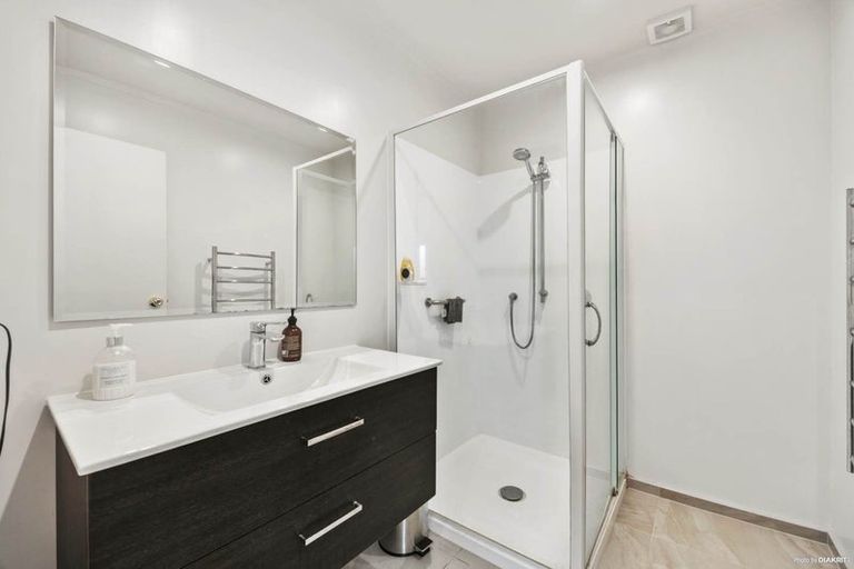 Photo of property in 2/26 Stanaway Street, Hillcrest, Auckland, 0627