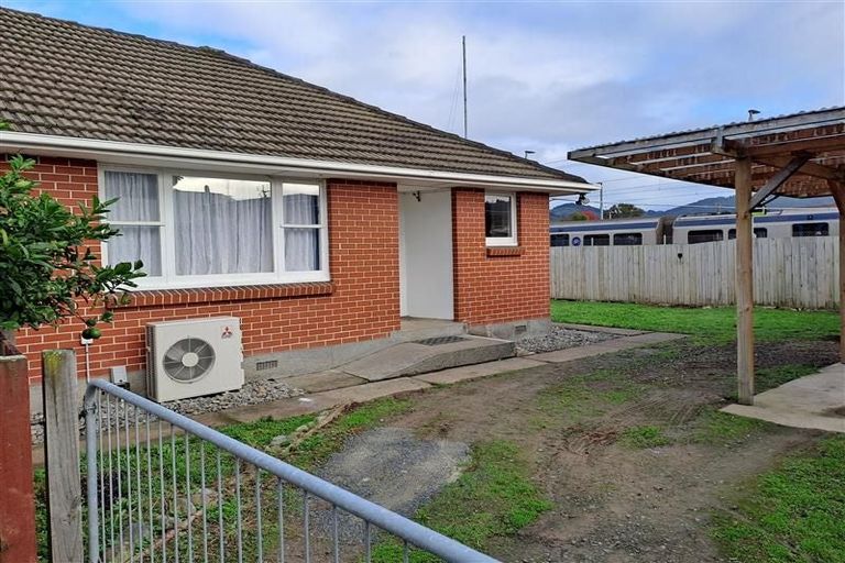 Photo of property in 2/80a Seddon Street, Wallaceville, Upper Hutt, 5018