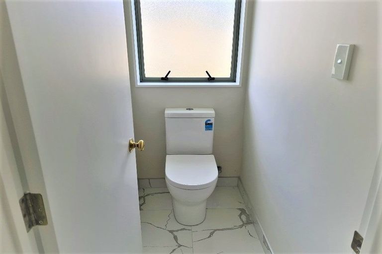 Photo of property in 71 Medvale Avenue, Flat Bush, Auckland, 2019