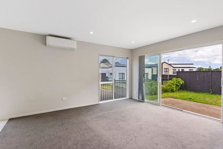 Photo of property in 8 Recovery Road, Papakura, 2110