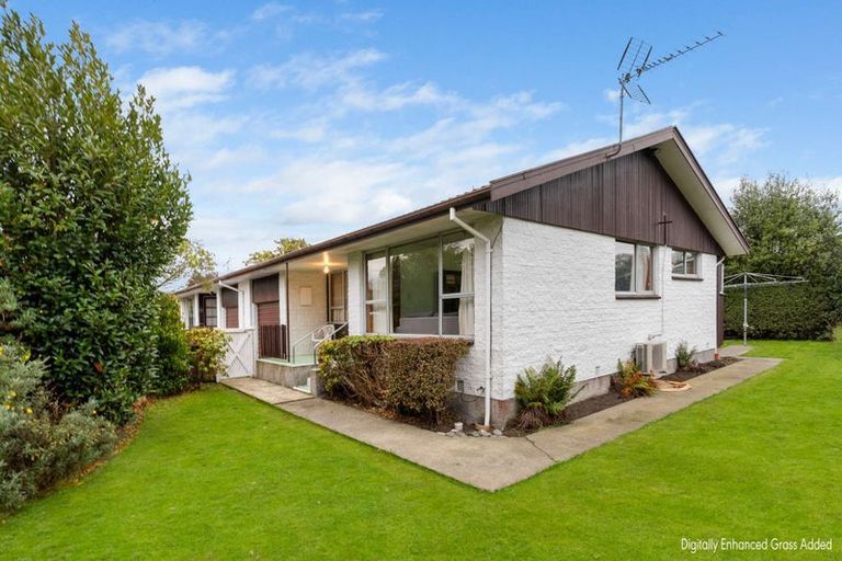 Photo of property in 2/104a Studholme Street, Somerfield, Christchurch, 8024