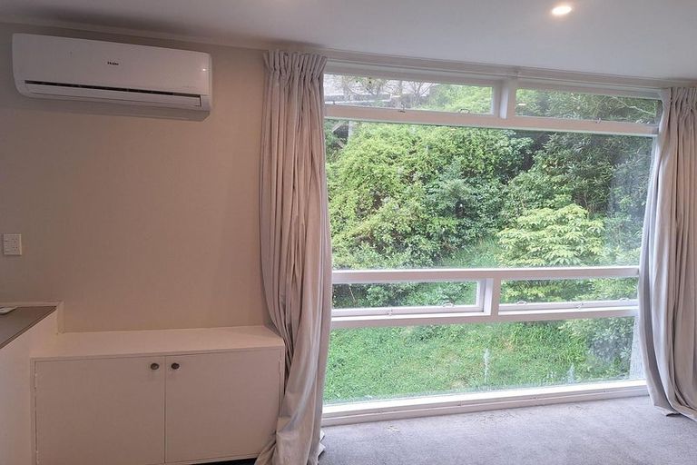 Photo of property in 60b Croydon Street, Karori, Wellington, 6012