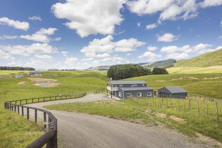 Photo of property in 34 Highland View Drive, Tokomaru, Palmerston North, 4474