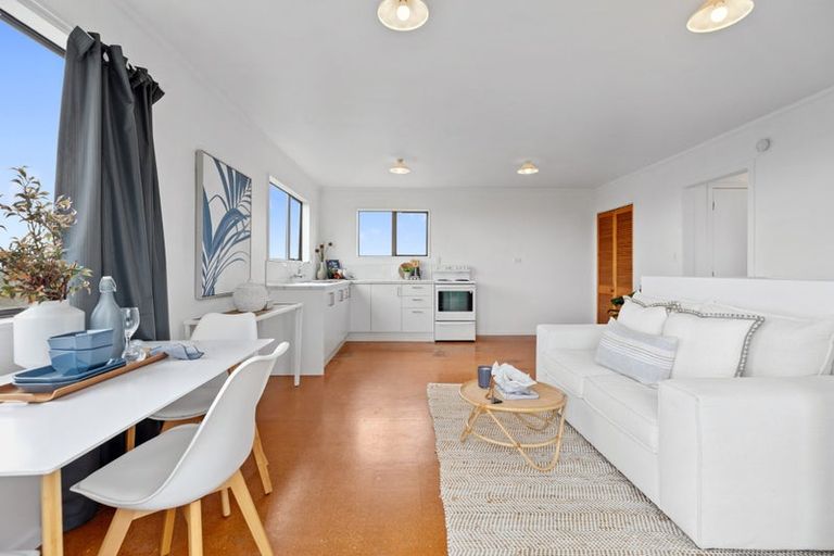 Photo of property in 6b Marjorie Lane, Papamoa Beach, Papamoa, 3118