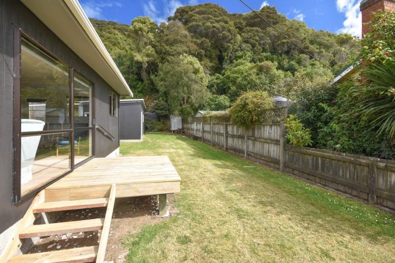 Photo of property in 25 Riverside Road, Taieri Mouth, Brighton, 9091
