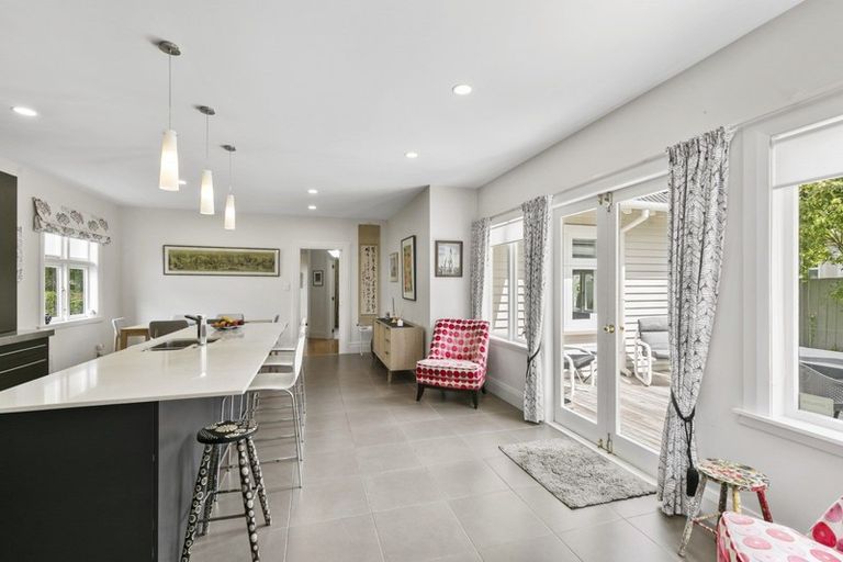 Photo of property in 2 Rangiora Street, Woburn, Lower Hutt, 5010