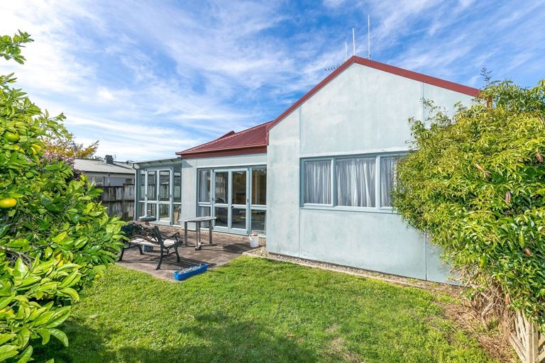 Photo of property in 55 Vardon Road, St Andrews, Hamilton, 3200