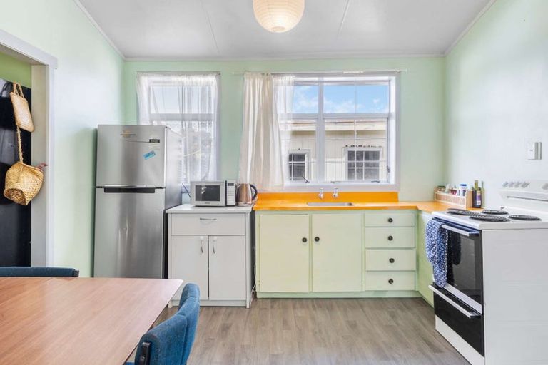 Photo of property in 1 Blake Street, Waitara, 4320