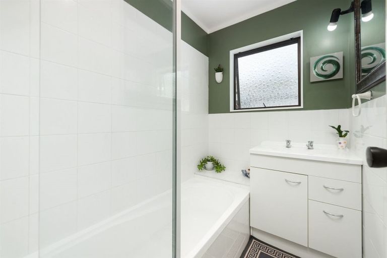 Photo of property in 7 Luke Street, Brookfield, Tauranga, 3110