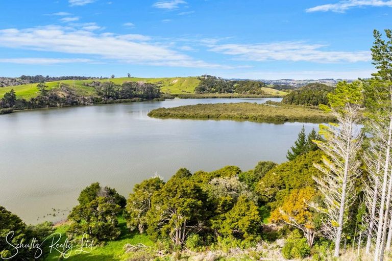 Photo of property in 227 Mountain Road, Maungaturoto, 0587