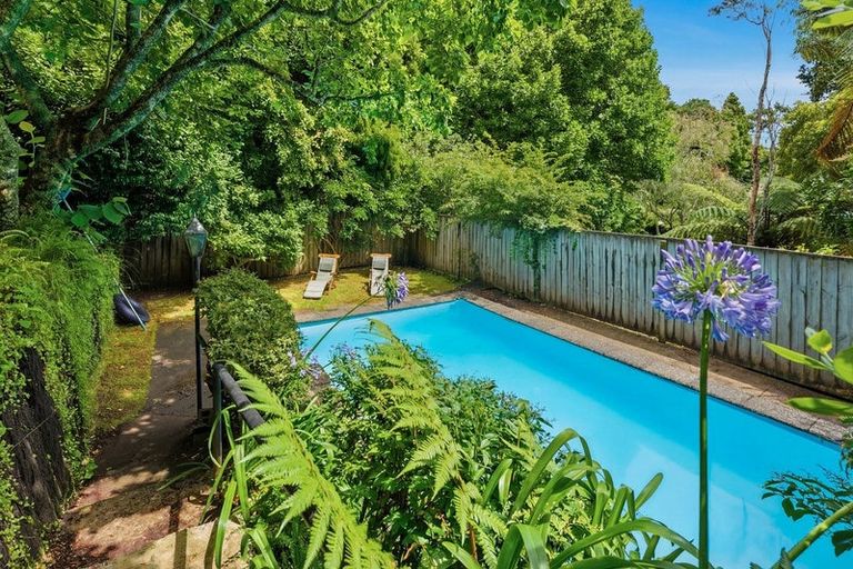 Photo of property in 5 Magnolia Drive, Westown, New Plymouth, 4310