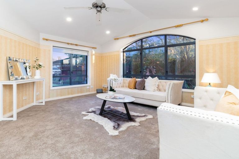 Photo of property in 6b Fovant Street, Russley, Christchurch, 8042