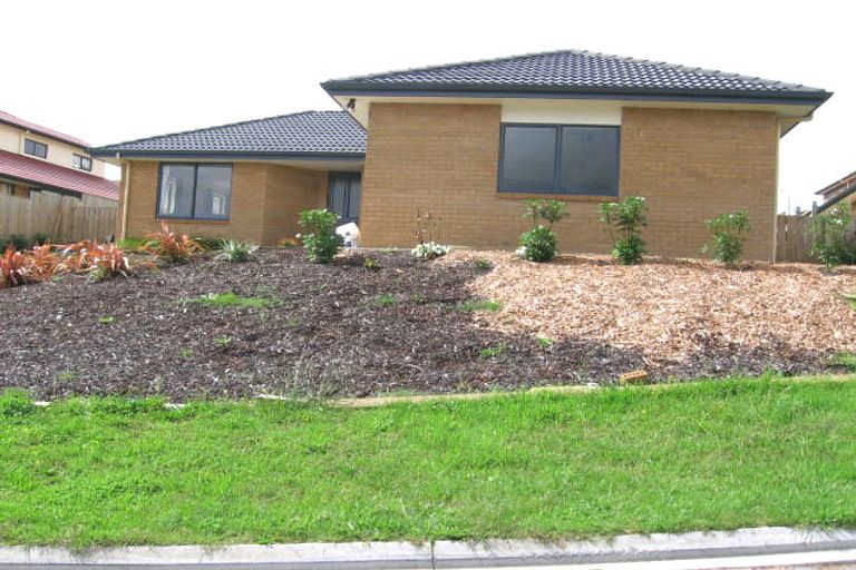Photo of property in 14 Oratia Drive, Glen Eden, Auckland, 0602