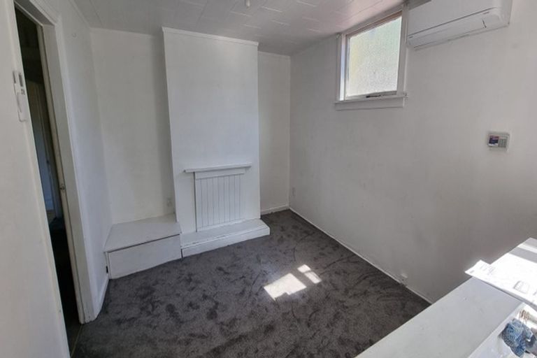 Photo of property in 80 Shakespeare Road, Bluff Hill, Napier, 4110