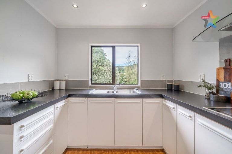 Photo of property in 80 Hazlewood Avenue, Karori, Wellington, 6012