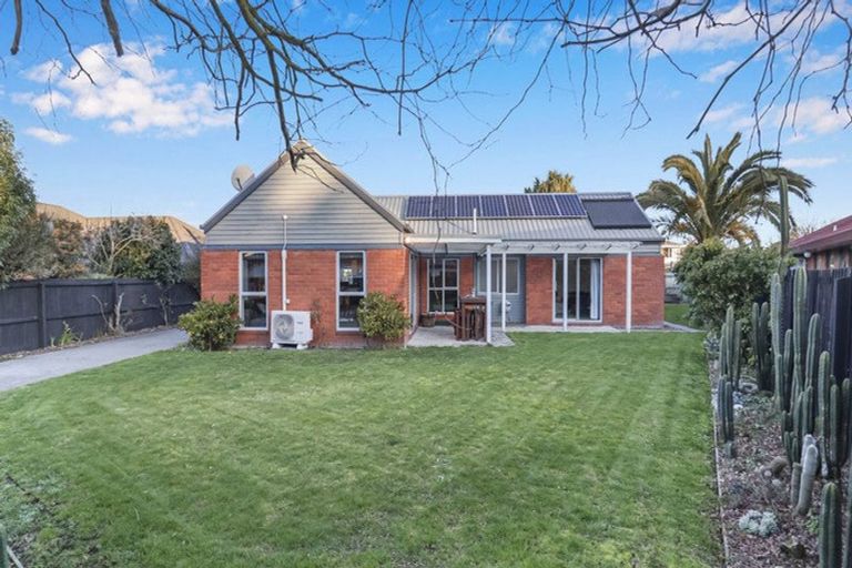 Photo of property in 3 Shenley Drive, Belfast, Christchurch, 8051