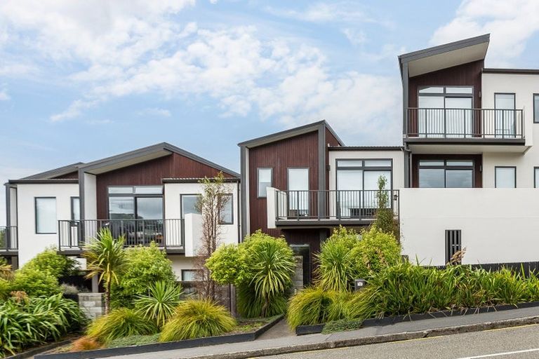 Photo of property in 1/2 Hindmarsh Street, Johnsonville, Wellington, 6037