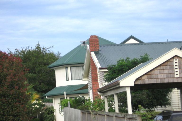Photo of property in 3 Rhodes Avenue, Mount Albert, Auckland, 1025
