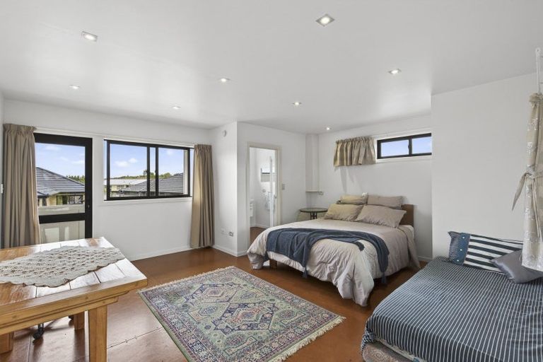 Photo of property in 4 Iwanui Close, Waitara, 4320