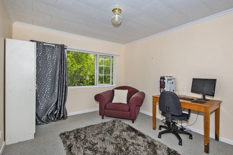 Photo of property in 10 Saint Andrews Place, Te Kamo, Whangarei, 0112