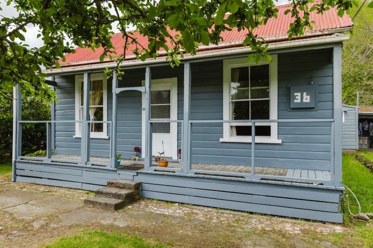 Photo of property in 36 Newman Road, Eketahuna, 4900