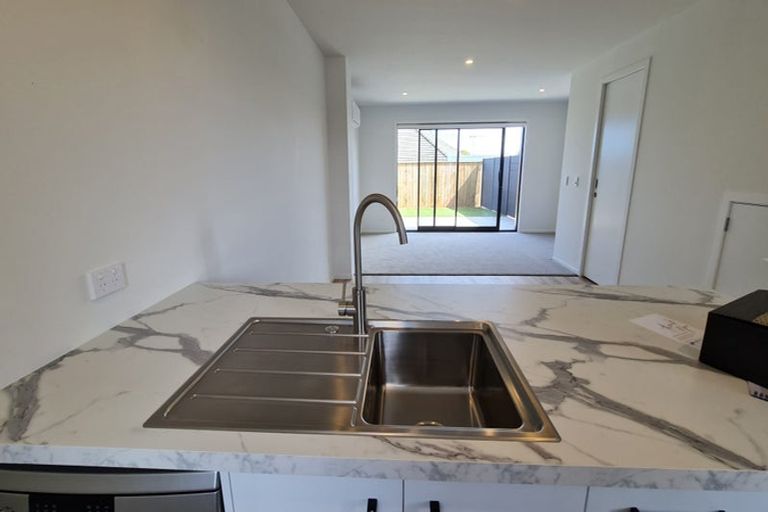 Photo of property in 21 Pipi Place, Levin, 5510