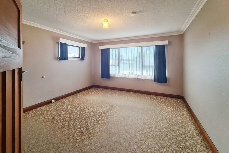 Photo of property in 12 Grey Street, Waitara, 4320