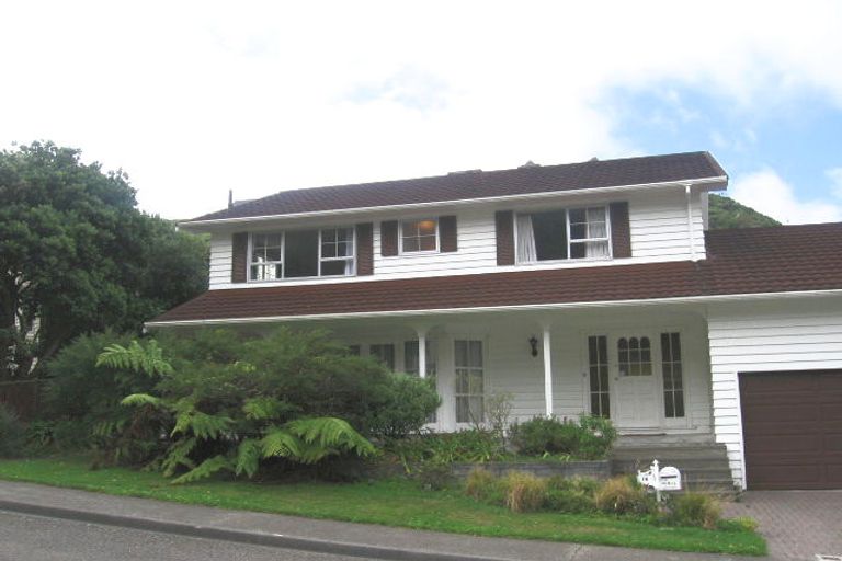 Photo of property in 16 Vasanta Avenue, Ngaio, Wellington, 6035