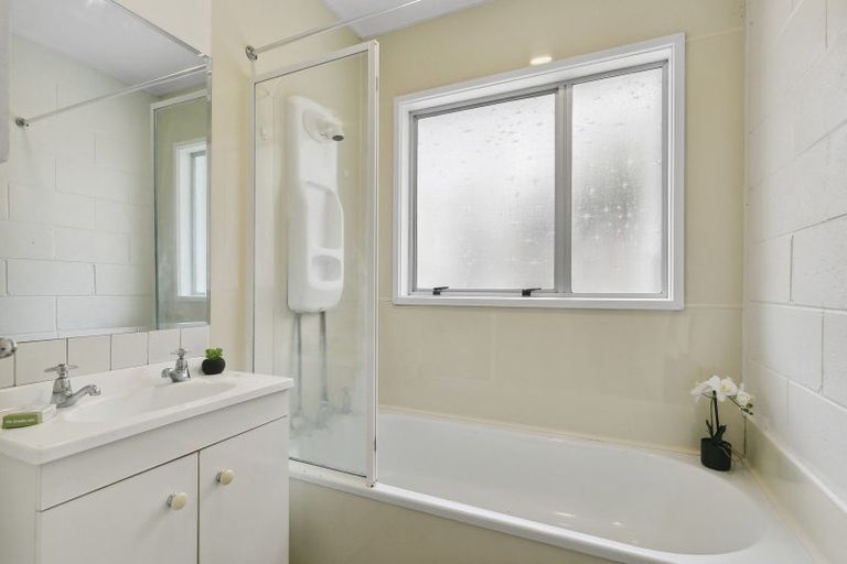 Photo of property in 5/74 Dominion Park Street, Johnsonville, Wellington, 6037