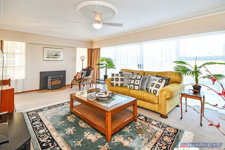 Photo of property in 74 Grande Vue Road, Hillpark, Auckland, 2102