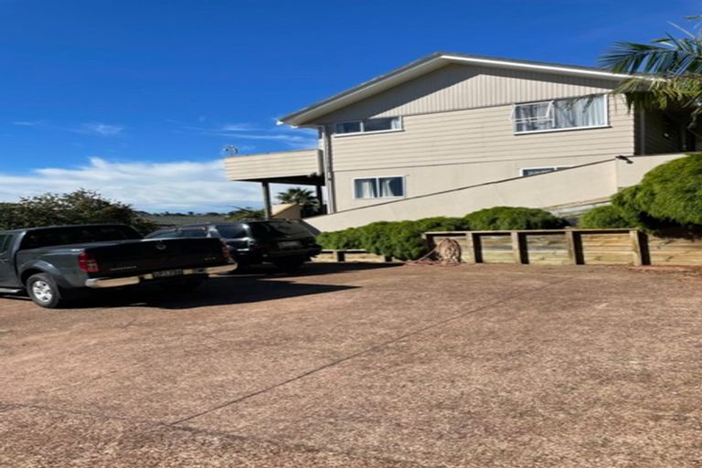 Photo of property in 20 Laser Place, Bayview, Auckland, 0629