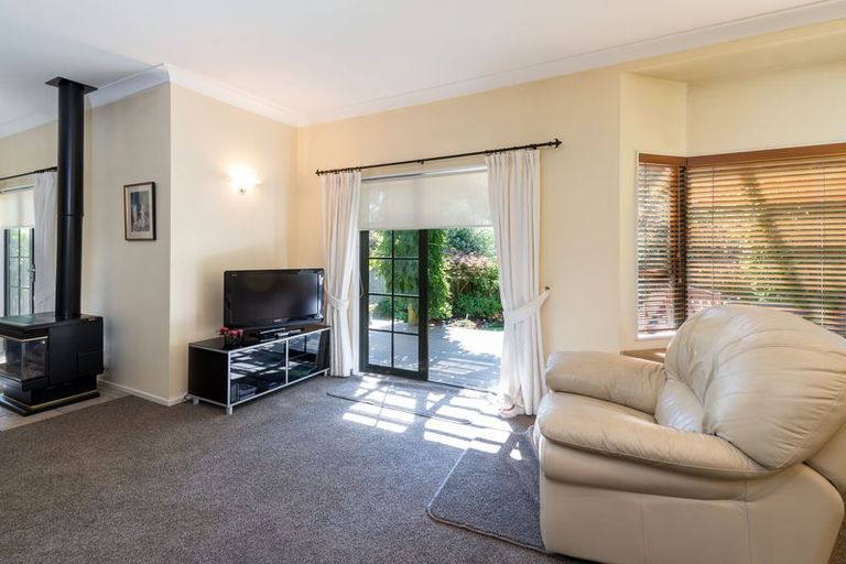 Photo of property in 11a Raniera Place, Springfield, Rotorua, 3015