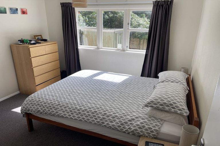 Photo of property in 48 Awarua Street, Ngaio, Wellington, 6035