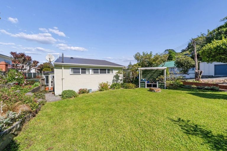 Photo of property in 24 Cornford Street, Karori, Wellington, 6012