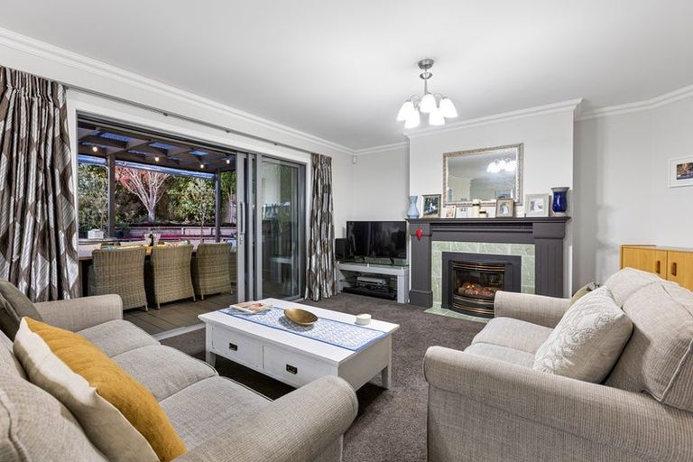 Photo of property in 10g Tupare Place, Highlands Park, New Plymouth, 4312