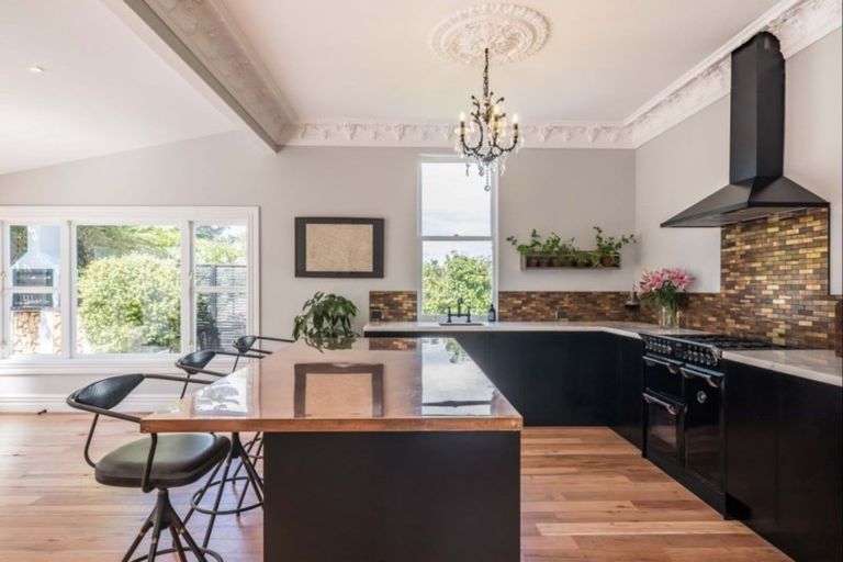 Photo of property in 75 Ironside Road, Johnsonville, Wellington, 6037