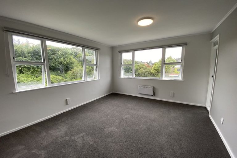 Photo of property in 4/18 Agra Crescent, Khandallah, Wellington, 6035