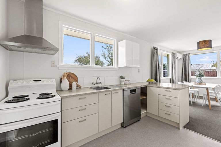 Photo of property in 45 Manurere Street, Hei Hei, Christchurch, 8042