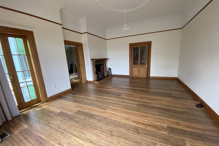 Photo of property in 4 Batham Drive, Mount Victoria, Wellington, 6011