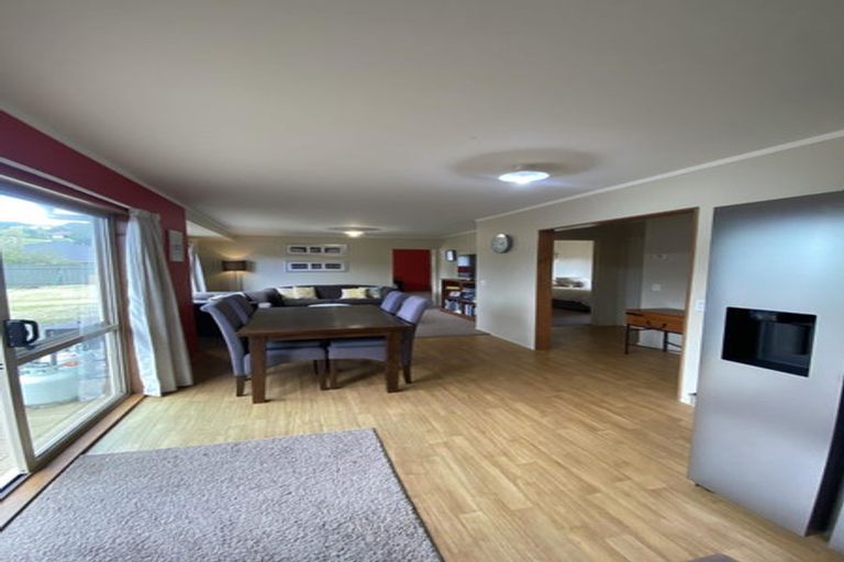 Photo of property in 32 Campion Road, Waikanae Beach, Waikanae, 5036