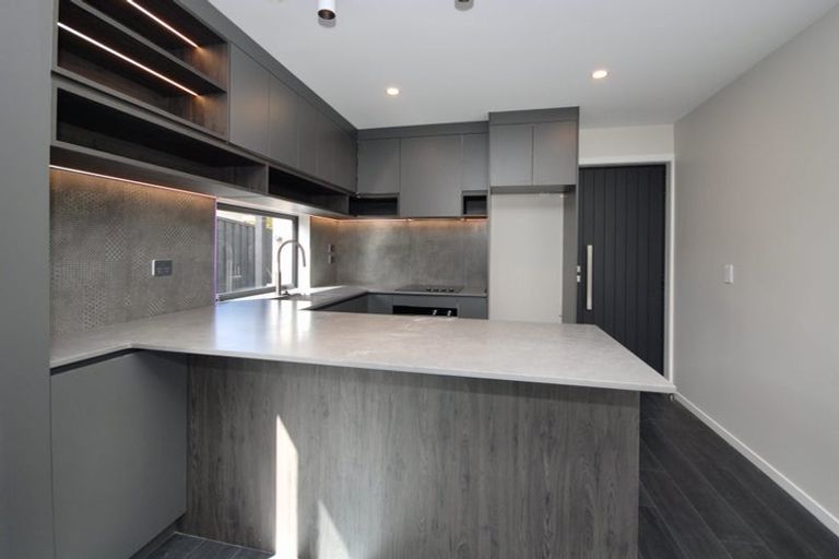 Photo of property in 41a Camelot Place, Glenfield, Auckland, 0629