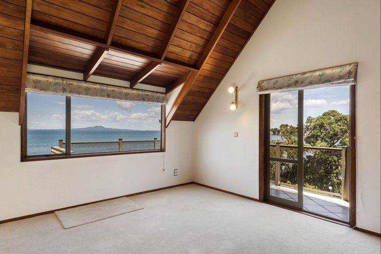 Photo of property in 59-61 Rock Isle Road, Torbay, Auckland, 0630